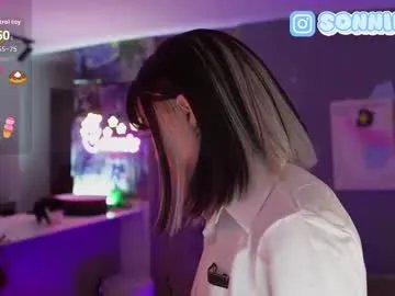 sonnie_mami on Chaturbate