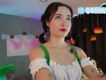 sonnie_mami on Chaturbate