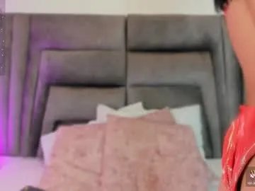 Freechat sophiee_smith on Chaturbate