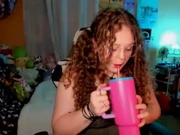 strwbby on Chaturbate