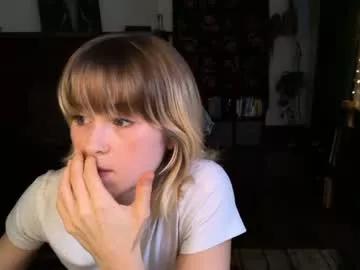 Freechat sunshine_pixie on Chaturbate