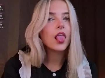 sunshinegirlx on Chaturbate