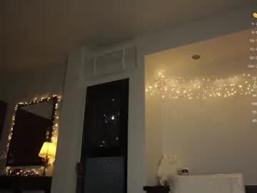 Freechat superbdolls on Chaturbate