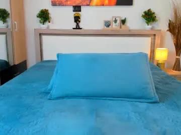 Admire sexy camslut Sweetangell69_ sweetangell69_ from Chaturbate