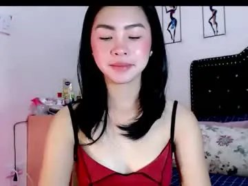 swt_asianholly on Chaturbate