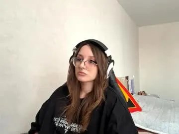 tatyanasweep — Goal: Eye contact #shy #new #18 #teen #cute [33 tokens remaining]