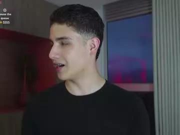 Freechat theohawke_ on Chaturbate