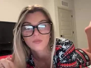 Group therosiecheeks on Chaturbate