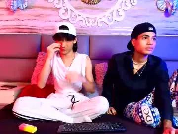 Freechat twinslovers_ on Chaturbate