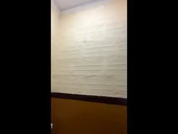 valeria_mendozza — Goal 1 : naked tits  (60 tokens remaining) #latina #squirt #lovense #cum #natural