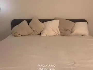 Freechat wanettabal on Chaturbate