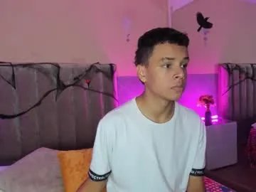 xavier_fox__ on Chaturbate