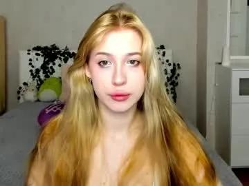 Freechat y0ung_lina18 on Chaturbate