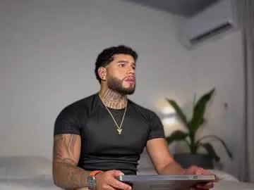 yamp_bigcock on Chaturbate