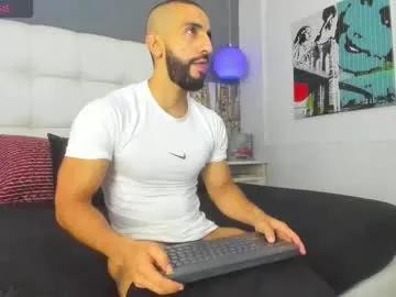 Private yiyo10_ on Chaturbate