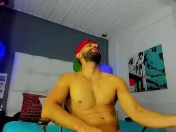 Private yiyo10_ on Chaturbate