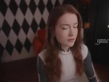 Freechat ynnenbrynn on Chaturbate