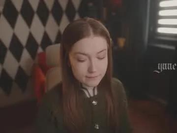 Freechat ynnenbrynn on Chaturbate