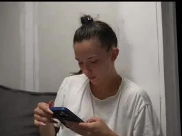 Freechat your_little_flexible_girl on Chaturbate