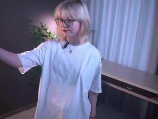 earlene_hiatta on Flirt4Free 