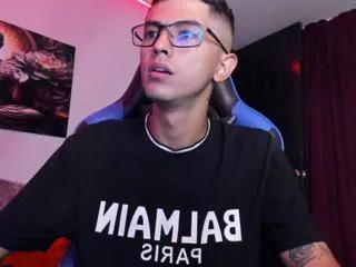 ethan_sai on Flirt4Free 