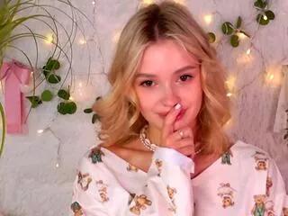 lily_rooney on Flirt4Free 