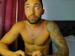 martin_lenox on Flirt4Free 