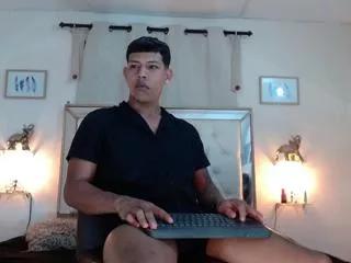 omar_muller on Flirt4Free 