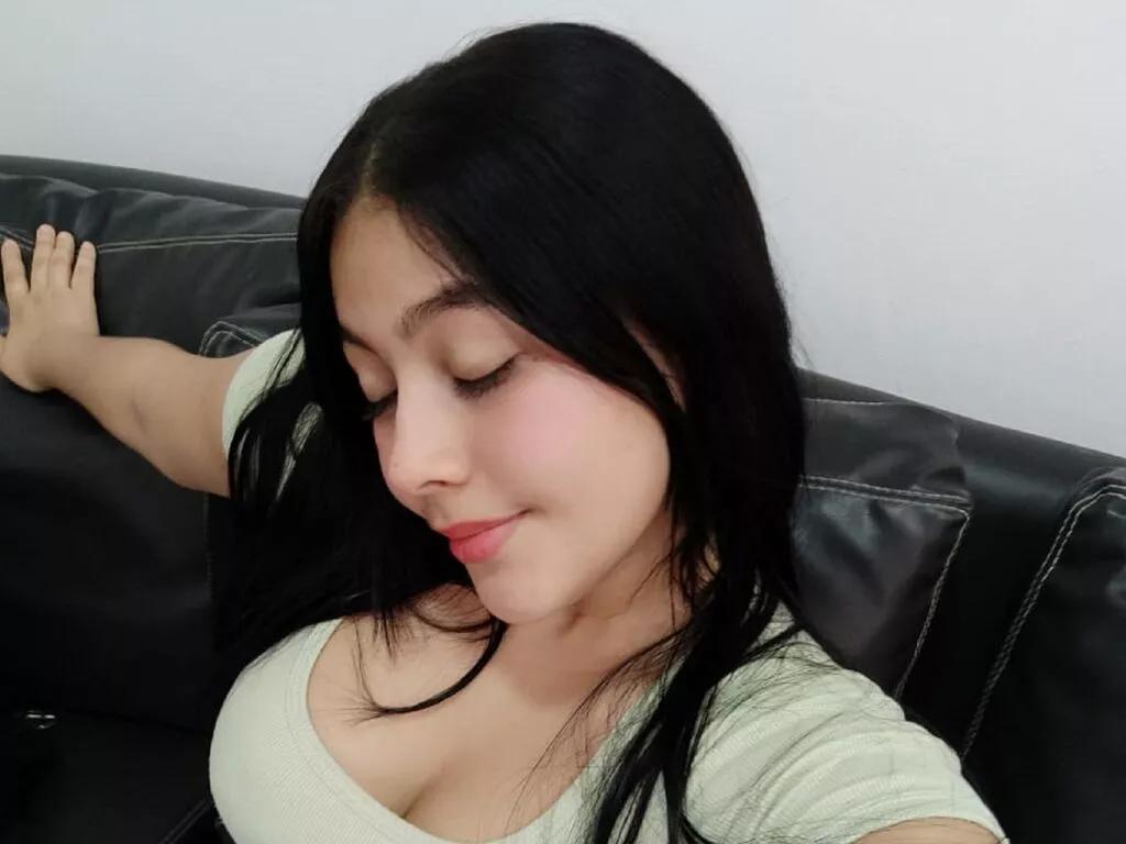 PaolaGlow on LiveJasmin 