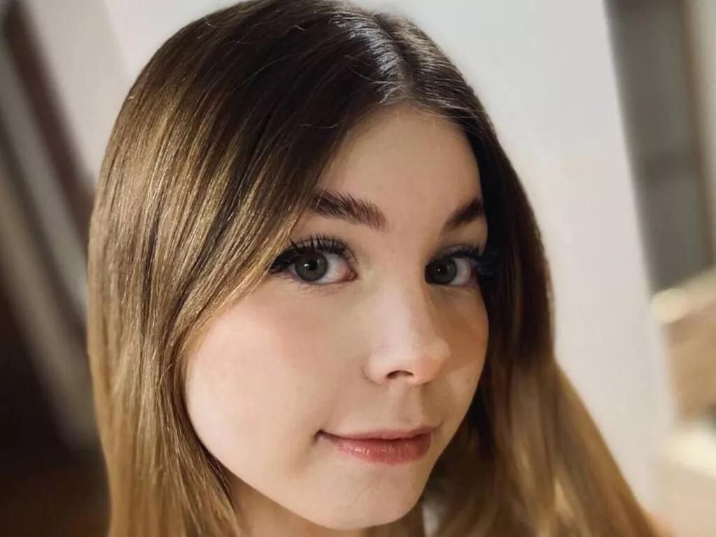 PeaceGulliford on LiveJasmin 