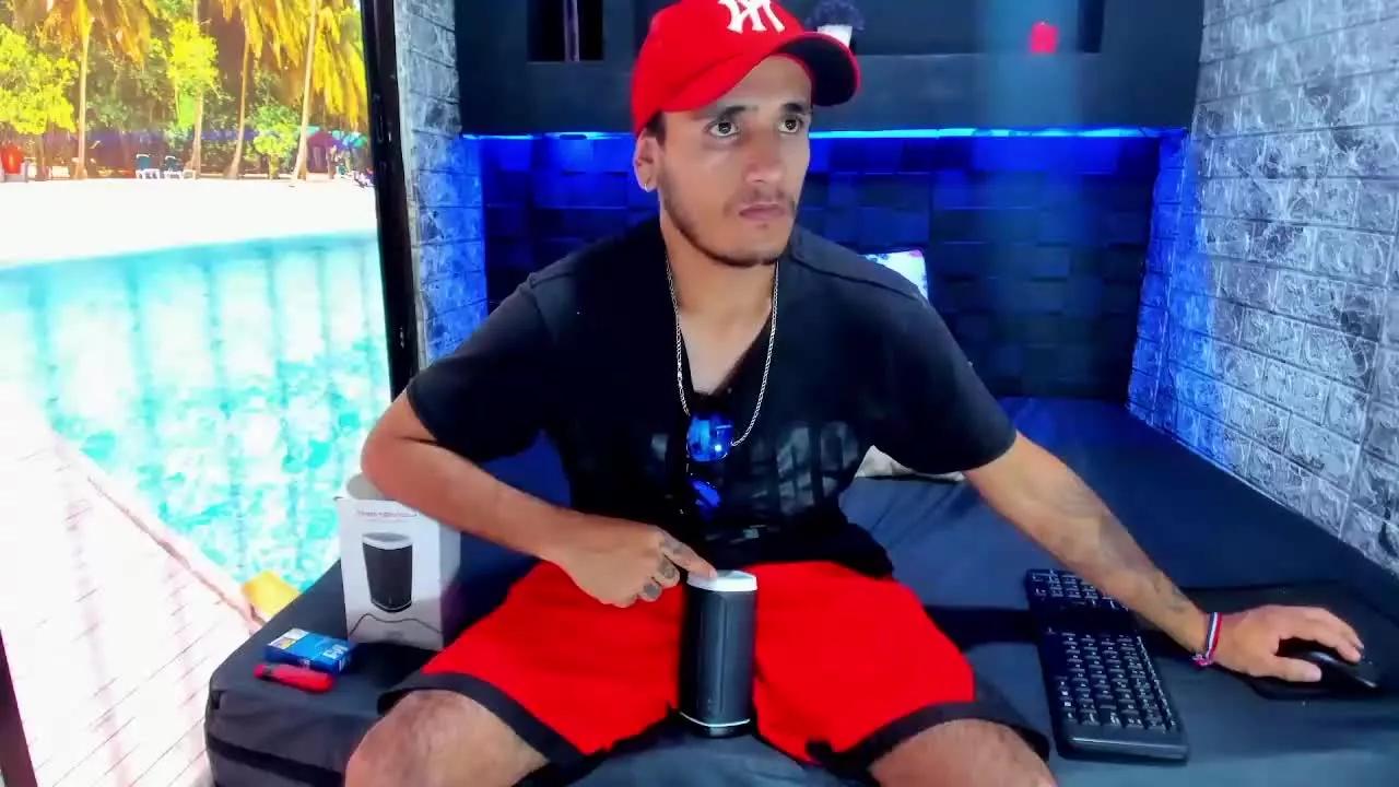 Axell_Cross77 on Streamray 