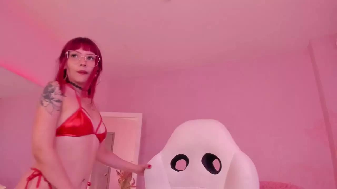 CrystalRose1 on Streamray 