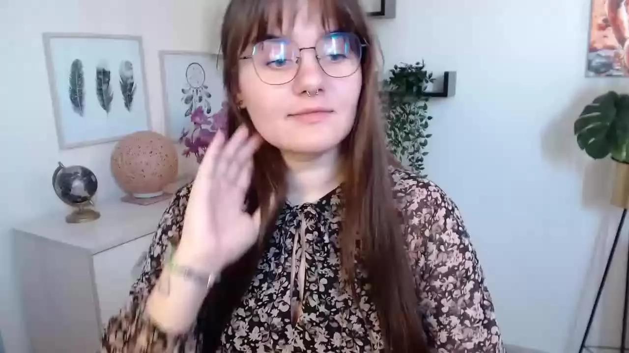 JulieDream on Streamray 