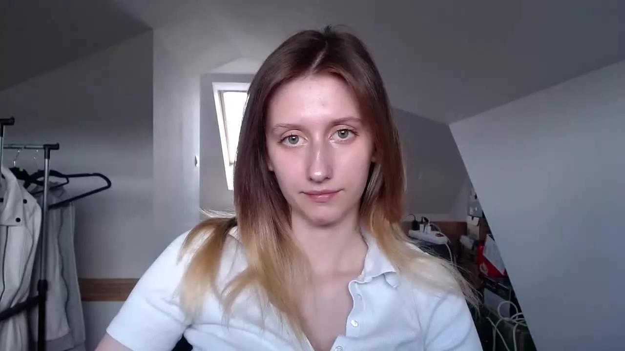 LunaCharm on Streamray 
