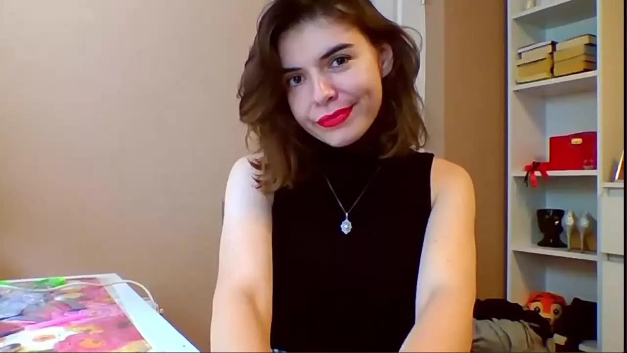 LunaCharm on Streamray 