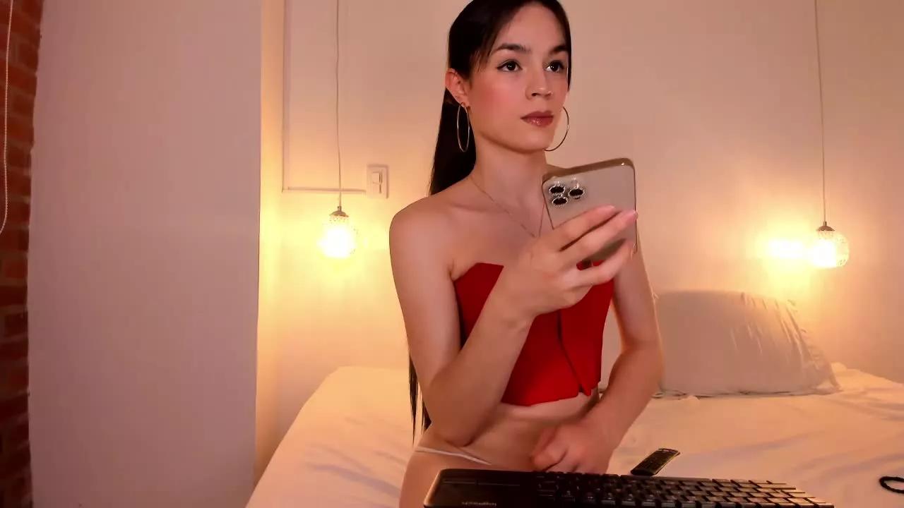 MarianaSynnTS on Streamray 