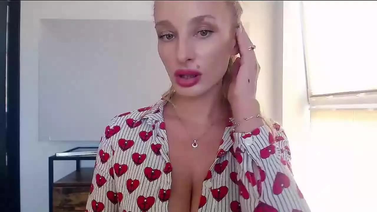 MarilynAmore on Streamray 