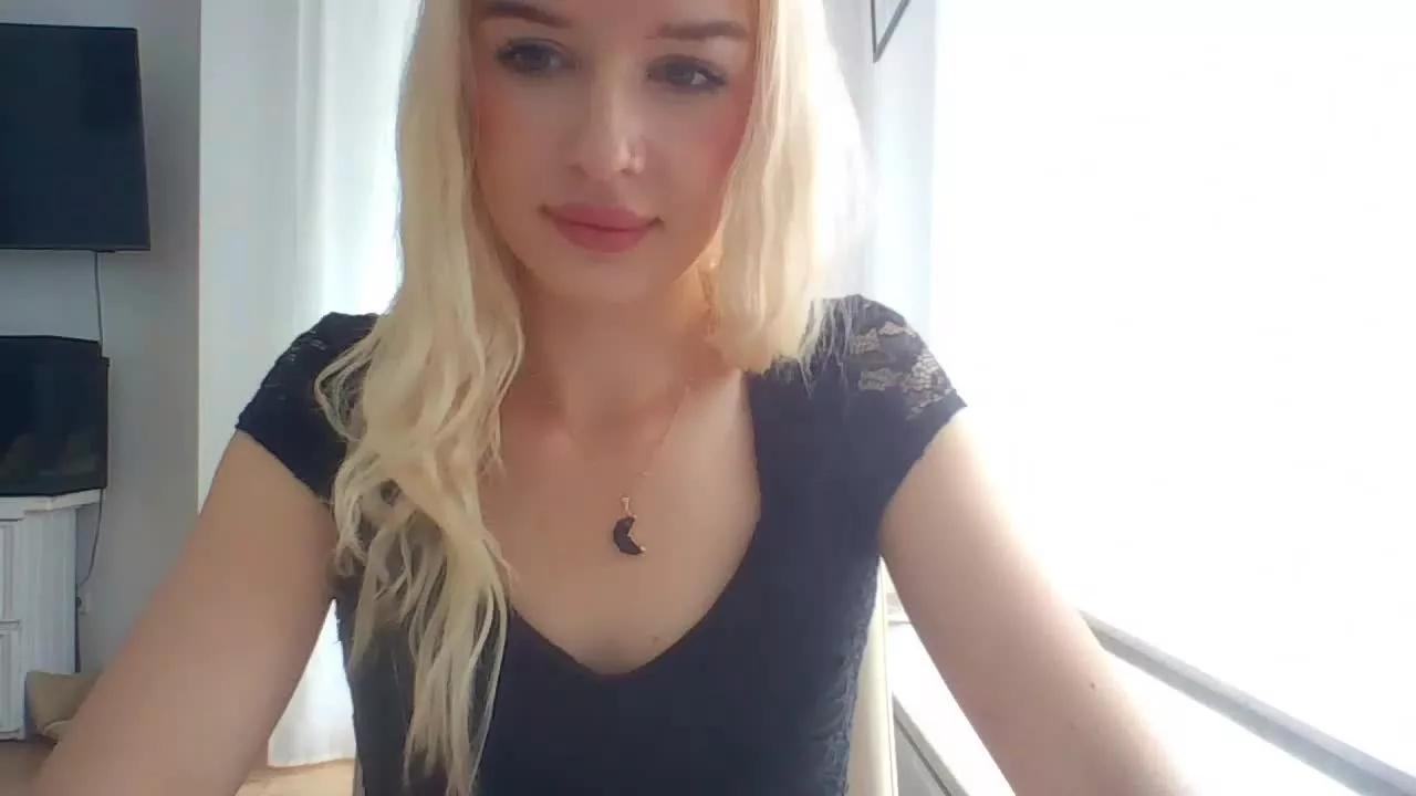 MileyBody on Streamray 