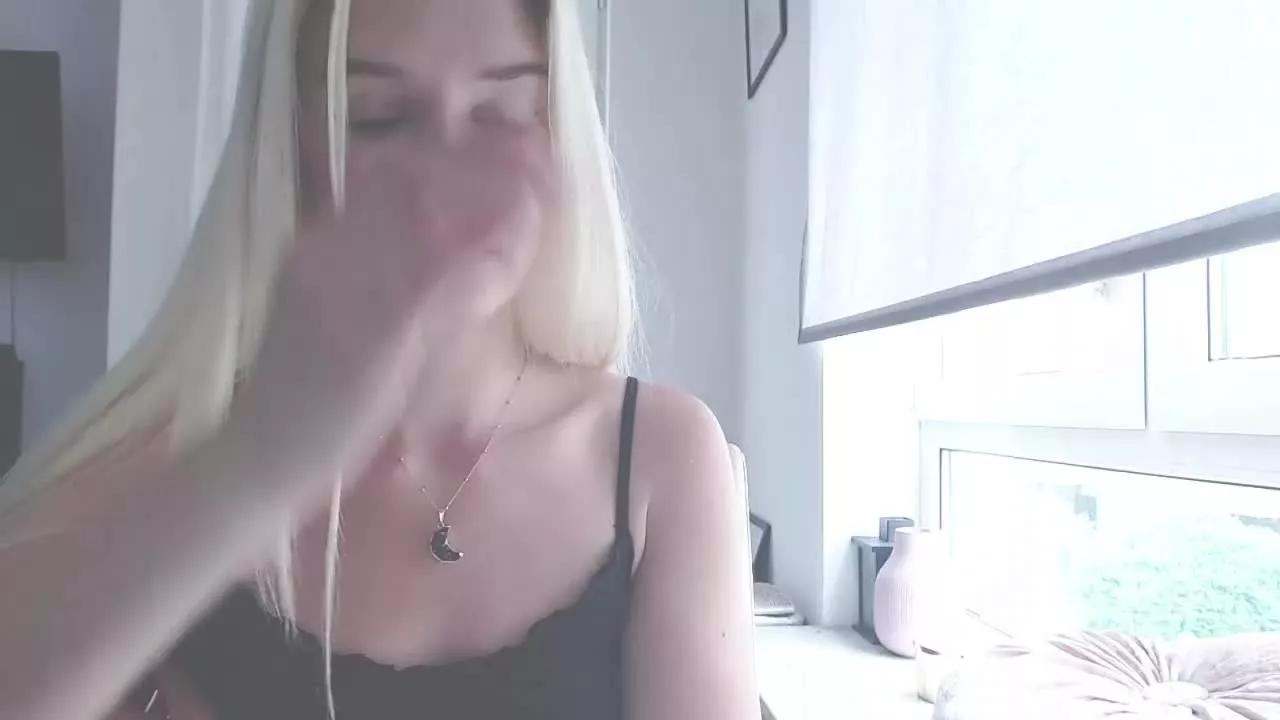 MileyBody on Streamray 