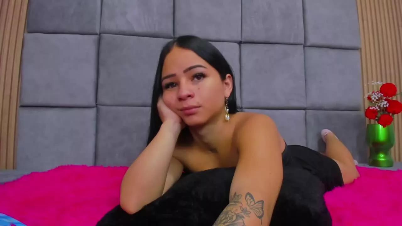 NahomiSanchezTS on Streamray 