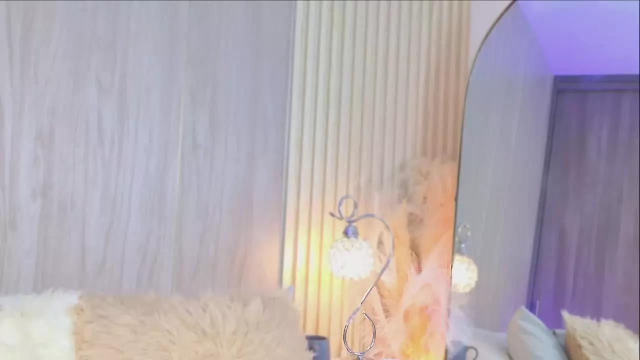 TiffanyCardi on Streamray 