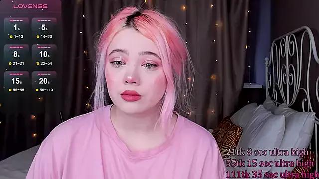 __KawaiiYuki__ on StripChat 