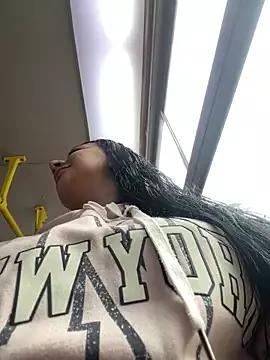 Abril_Luv on StripChat 