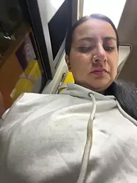 Abril_Luv on StripChat 