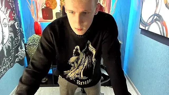 AlexxSweet on StripChat 