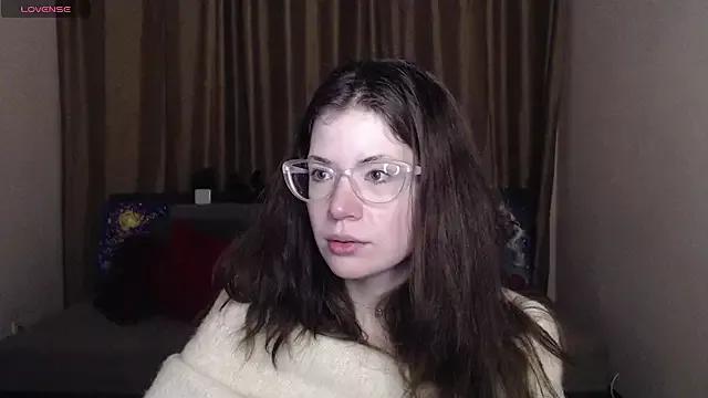 Alicia_redfollow on StripChat 