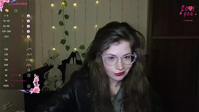 Alicia_redfollow on StripChat 