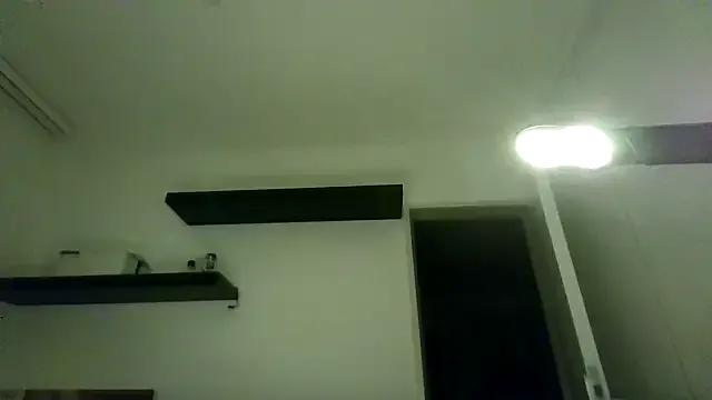 alpha-hunk from StripChat