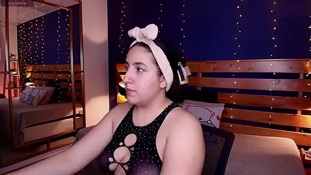 ambar_lover on StripChat 