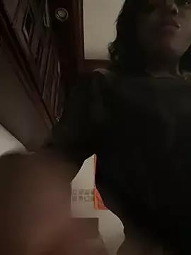 AnnieCaster on StripChat 
